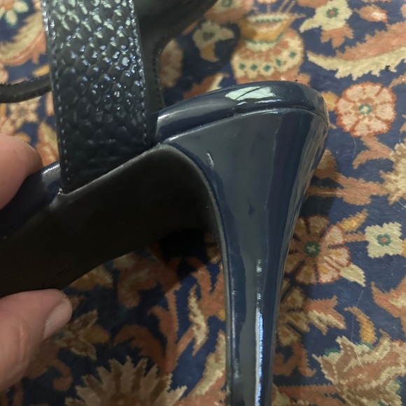 Like new GIANNI BINI Emmalyn LUX BLUE
Heels. Size 8. T-strap. Show no wear! - Picture 7 of 9